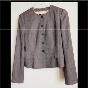 Hugo boss women s blazer jacket size 6  barely worn !